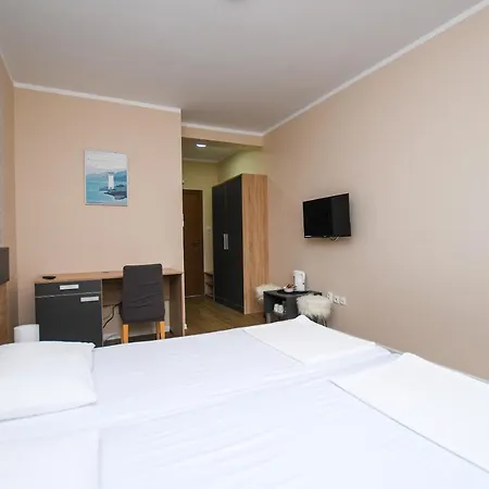 Appartement Danubiana 4 *